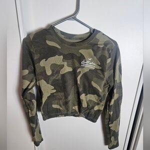 Hollister Army green long sleeves size: XS